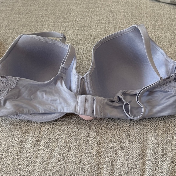 Elegant Blue/Purple Lace Bra - Picture 2 of 4